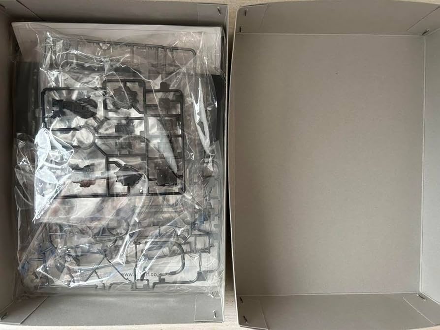 金土日限定値下げ‼️Dr. CLIFF オートレース競争車プラモデル 1/12 土日限定値下げ‼️】Dr. CLIFF オートレース競争車プラモデル 1