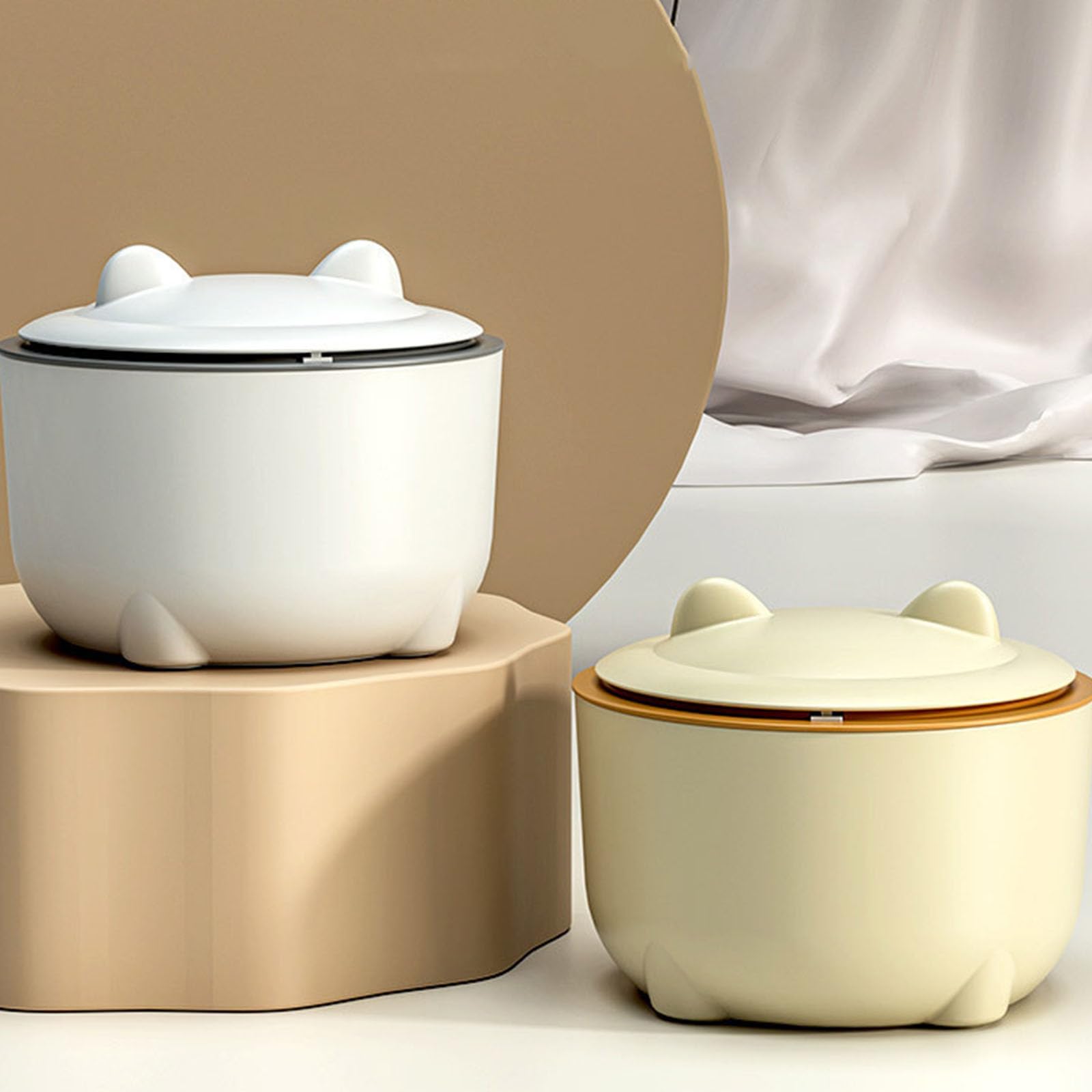Pattumiera multifunzionale per gatti con coperchio a pressione dal design chiuso, ideale per il controllo degli odori in una soluzione di rifiuti domestici adatta ai gatti
