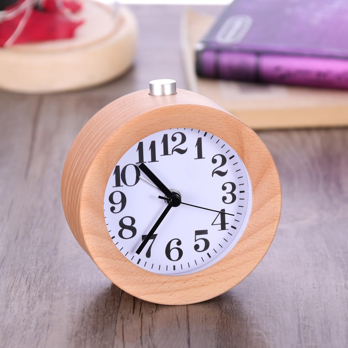 Operitacx Reloj Despertador, Redondo de Madera Silencioso y Luz Nocturna Diseño Clásico para Oficina y Decoración de Escritorio