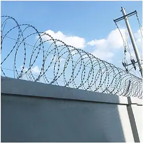 Arame Farpado De Segurança Esgrima Arame Farpado Estilo Concertina, Bobinas De Dupla Hélice, Aço Galvanizado, Proteção útil Para Cerca, Parede, Jardim, Fábrica, Silver, 5m