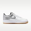 Nike Air Force 1 '07 LV8 para Hombre (Summit White/Metallic Silver/Blanco/Negro) 5