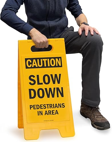 Miniatura 4 de SmartSign - SF-0292-FB-25x12 Precaución - Señal de piso plegable para peatones en la zona  Plástico negro sobre amarillo de 25 x 12 pulgadas
