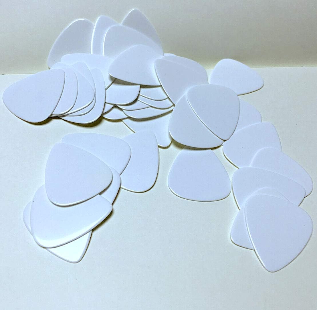 Plain White Guitar Picks (20 picks in a packet)