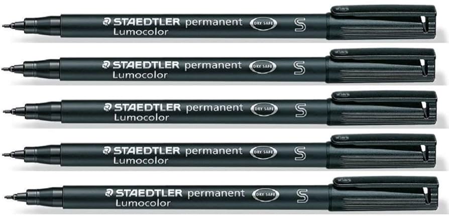 筆記具 STAEDTLER Lumocolor 1-four-Lumocolors.jpg?fit=1000