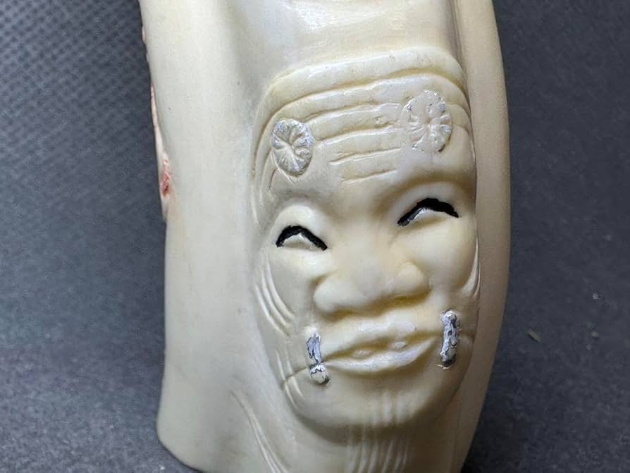 極上　根付　小面と翁面　和装小物　古美術品　 置物　彫刻 細密細工　骨董 極上根付小面と翁面和装小物古美術品 置物彫刻 細密細工骨董