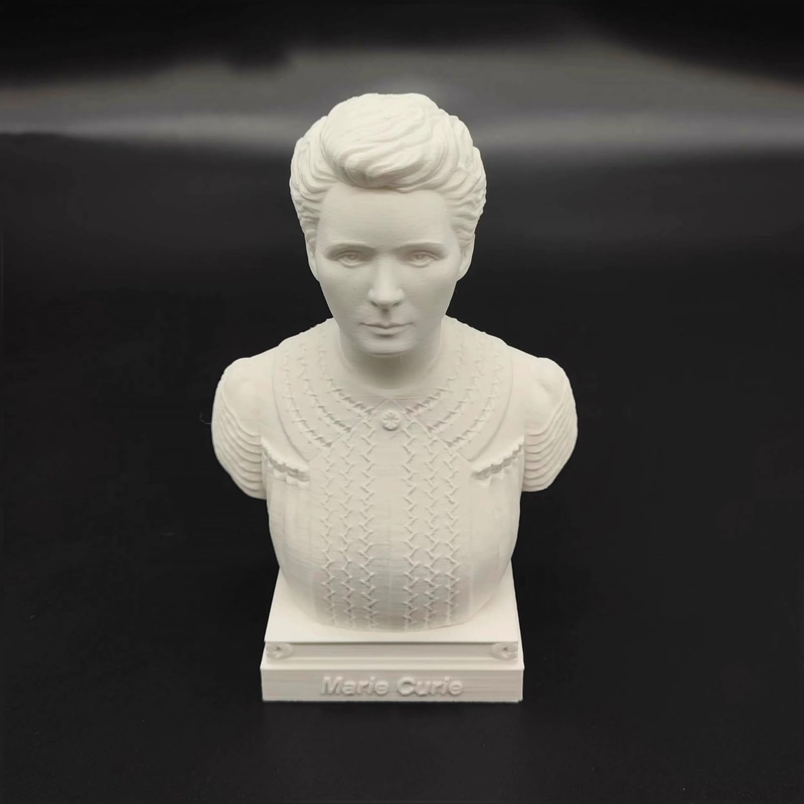 Newton Statue Scientist Einstein Bust Statue 3D Printing Galileo Figure Madame Curie Sculpture Tesla for Living Room Home Desk Decor, Tesla Collection Figurine Hawking Bust (Marie Curie)