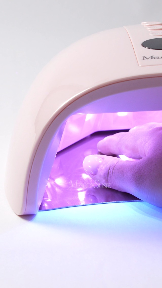 Image of MelodySusie Full-Hand Cordless UV LED Nail Lamp P-Plus30GT with Metal Base