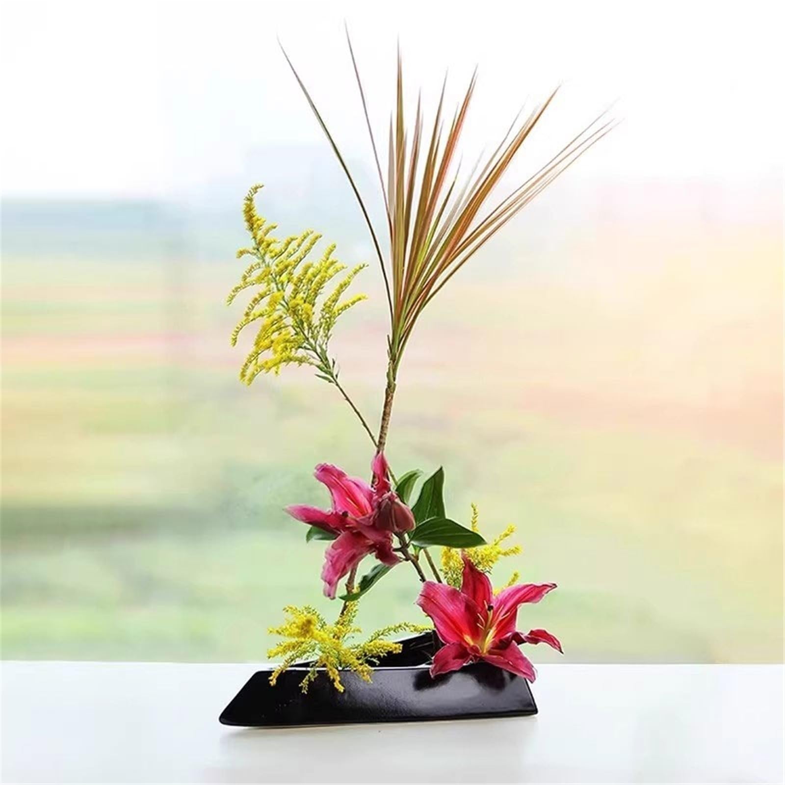 Vielseitig Dreieckige Keramik-Abtropfschale for Arrangieren von Blumen(Schwarz)