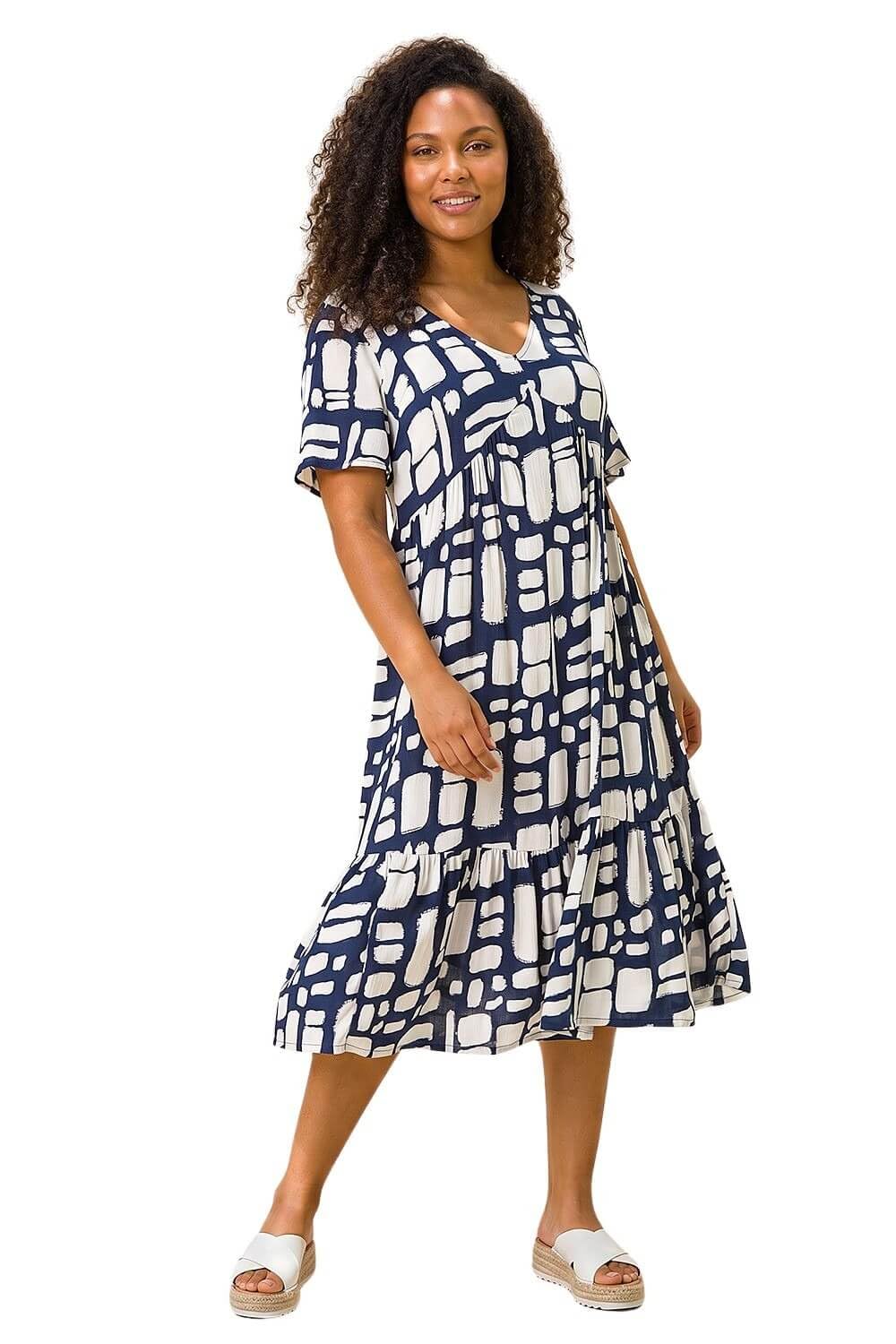 Roman Women's Navy Curve Print Tiered V-Neck Dress In Size 30-32