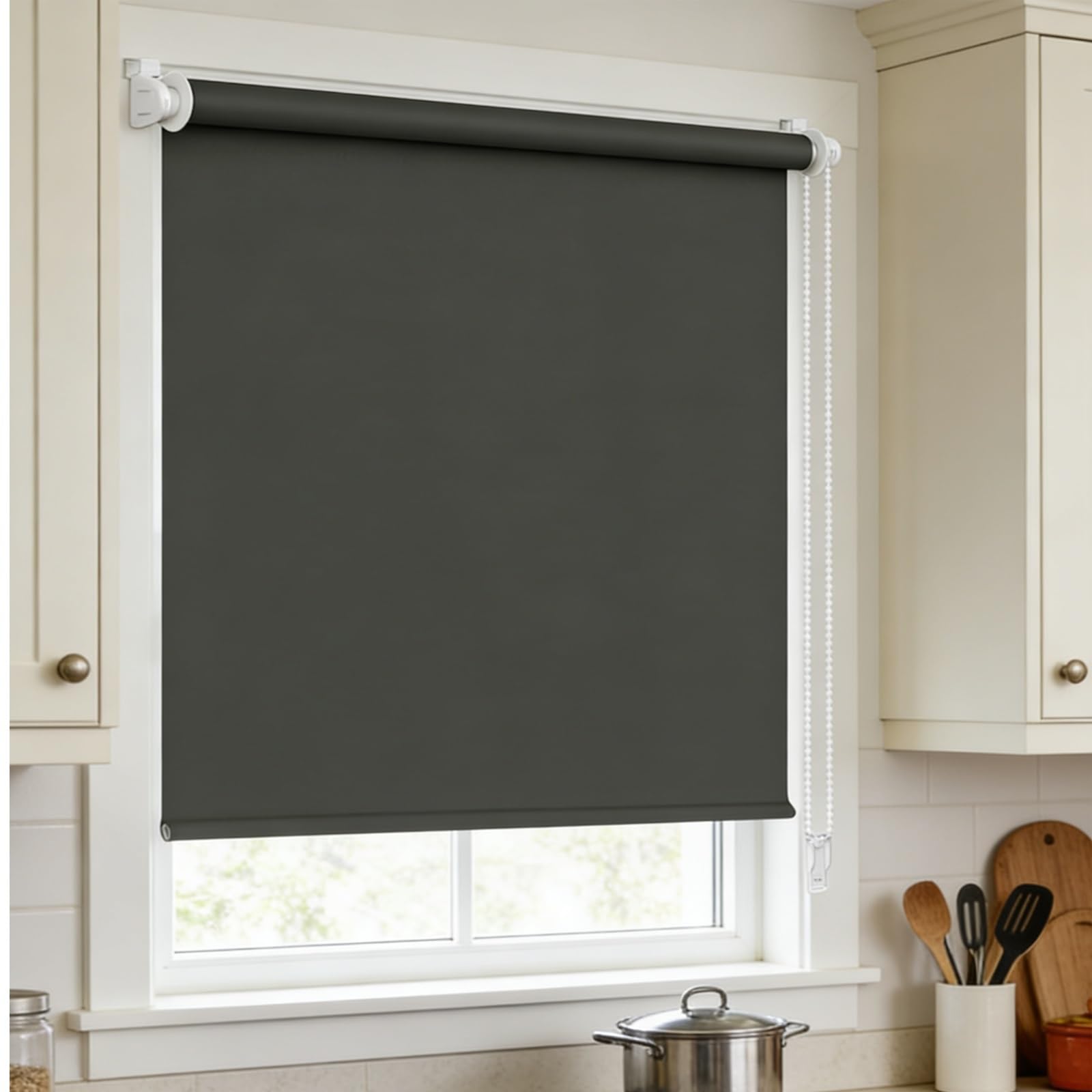 Store enrouleur opaque pour chambre et salon rideau occultant gris