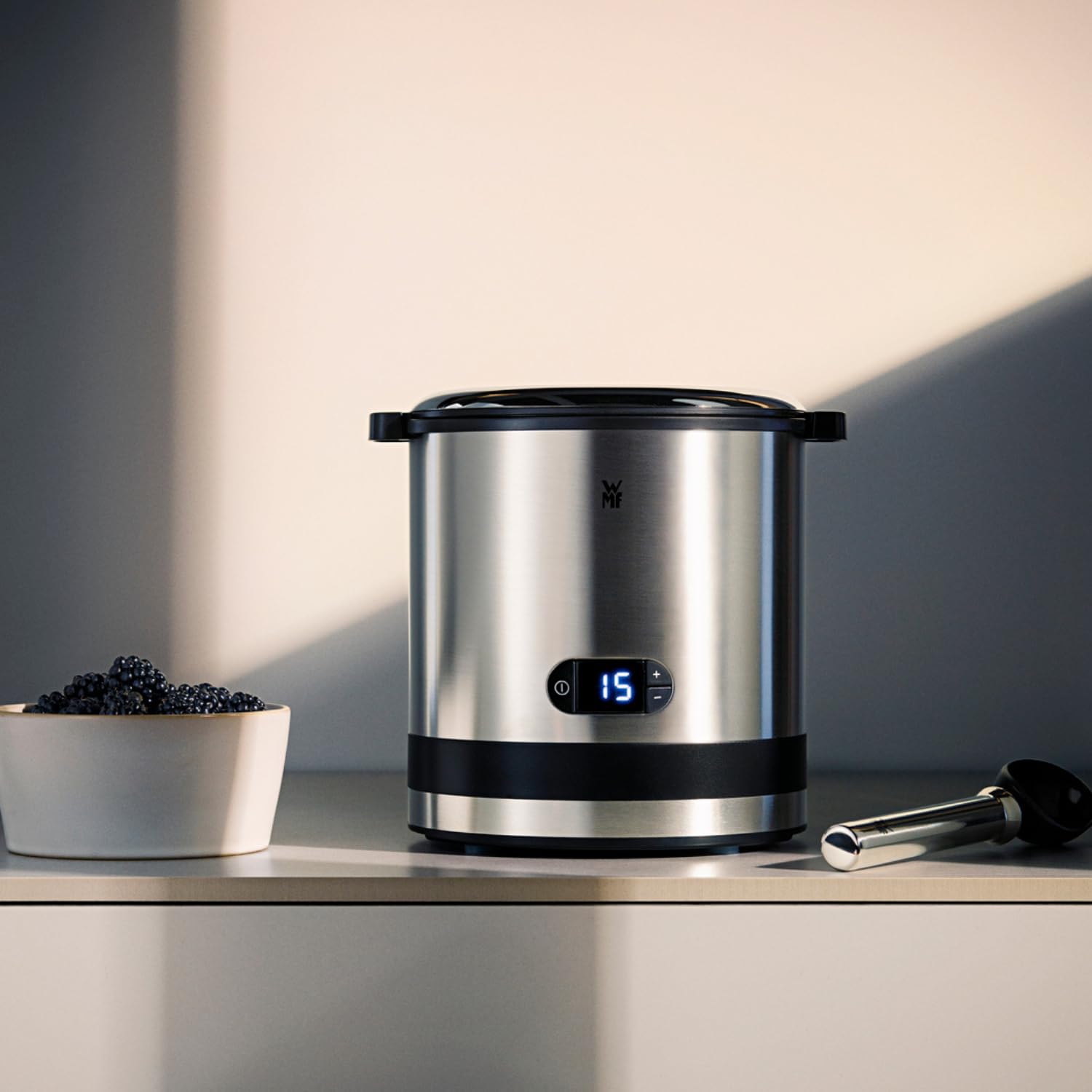 WMF - macchina del gelato 3 in 1, gelatiera per frozen yoghurt, sorbetto e gelato, capacità 300 ml con cucchiaio da gelato, in acciaio inox/cromargan opaco/colore argento