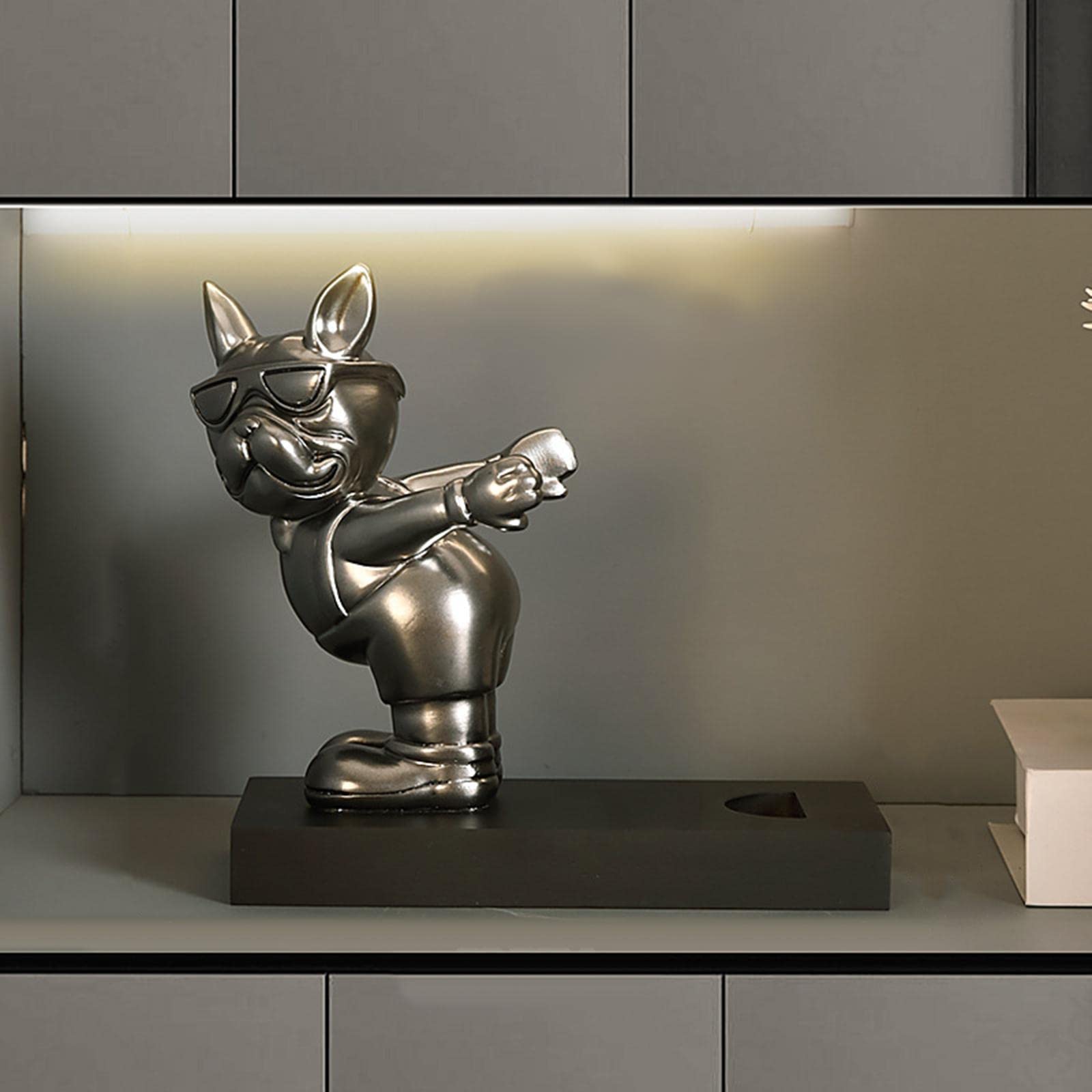 Espositore creativo per vino, ornamento scultura stand statua portabottiglie in resina artigianato per armadietto, casa, piano di lavoro, decorazione hotel (argento)
