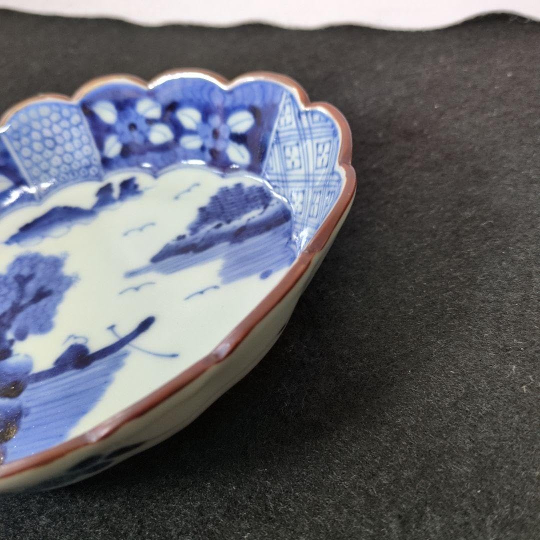 Amazon.co.jp: 有田焼 岩永浩 作 祥瑞山水図菊割楕円向付 1枚 : おもちゃ