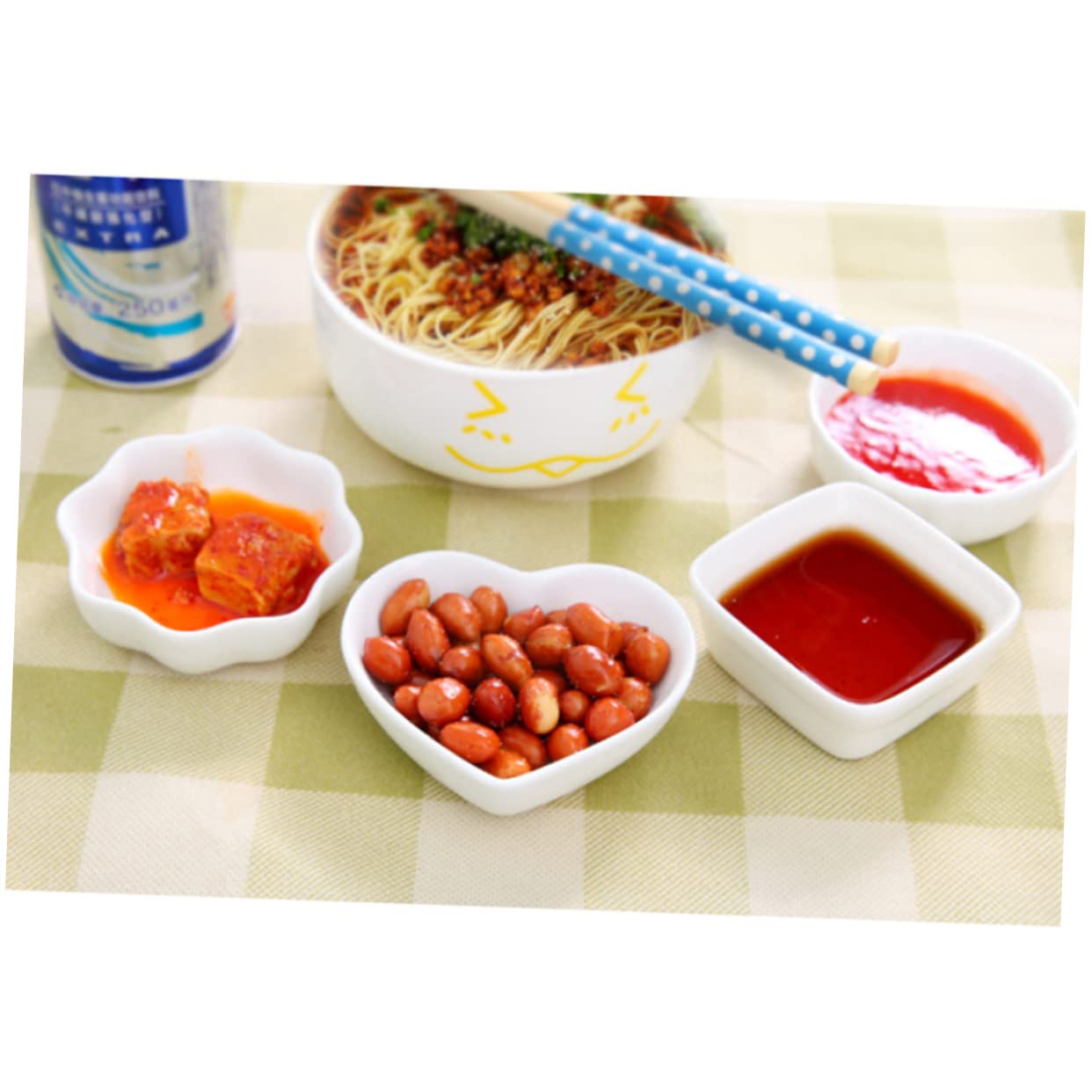 Mikinona 2pcs Ceramic Plates Snack Platter Vinegar Plates Vinegar Wasabi Dish Charcuterie Cups Sweet Dish Snack Serving Bowl Condiment Dish Small Serving Dish Sauce Plate Dip Dishes White