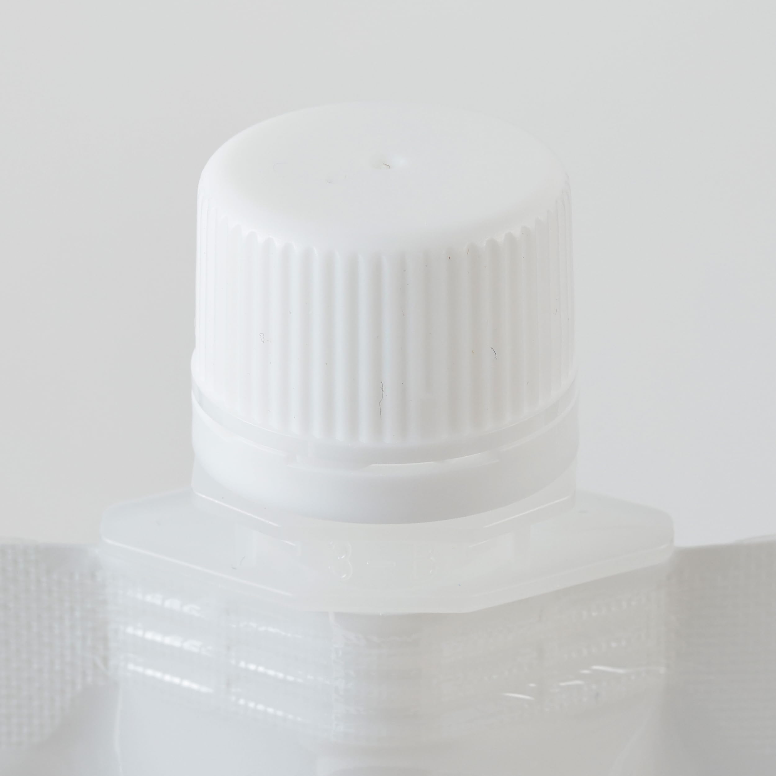 Foula Moist Clean Pre-Treatment for Eyelash Extensions 33.8 fl oz (1,000 ml)