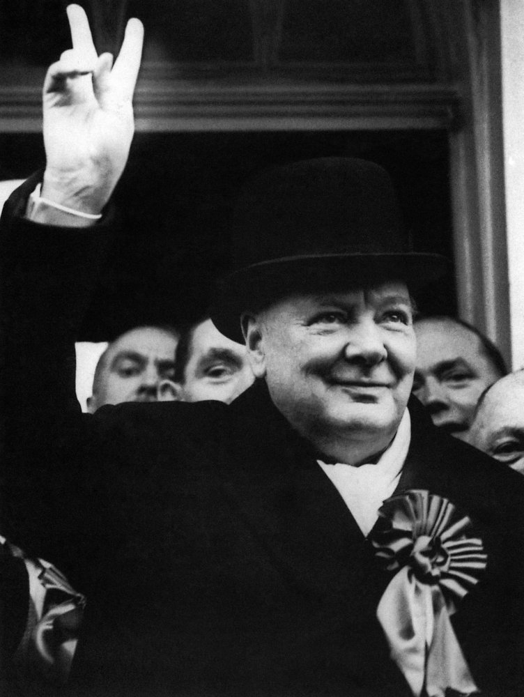ウィンストン・チャーチル クリスタル Amazon.co.jp: ウィンストン・チャーチル N(1874-1965) イギリスの