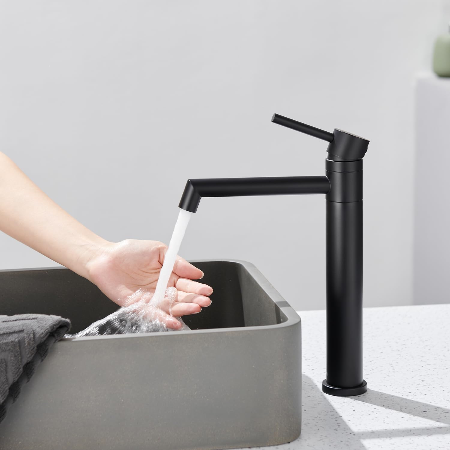Waschtischarmatur Hoch, Wasserhahn Bad Waschtisch Armatur mit Auslauf Höhe 204 mm Aufsatzbecken Wasserhahn 360° Schwenkbar Einhebelmischer Matt Schwarz