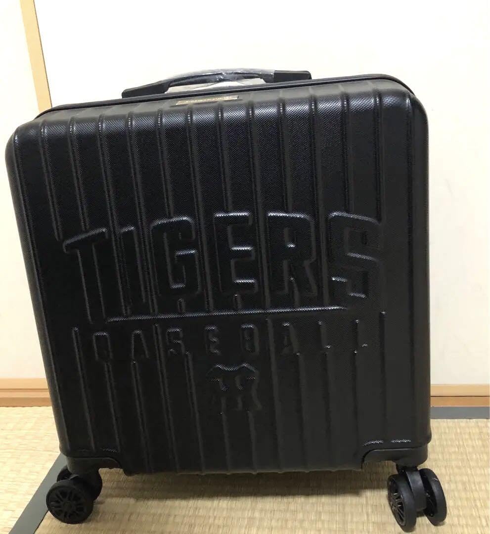 Amazon.co.jp: 阪神タイガース スーツケース : ファッション