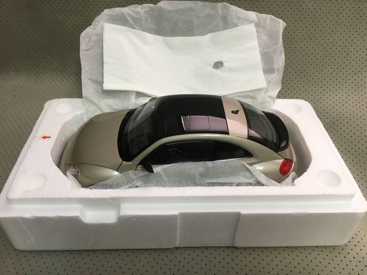 KYOSHO BMW750LiMOON silver1/18スケール KYOSHO BMW750LiMOON silver1