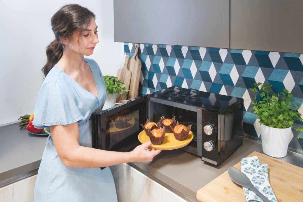 Forno Microonde Candy Moderna 20L - 700W, 6 Livelli, Defrost, App HOn, Nero