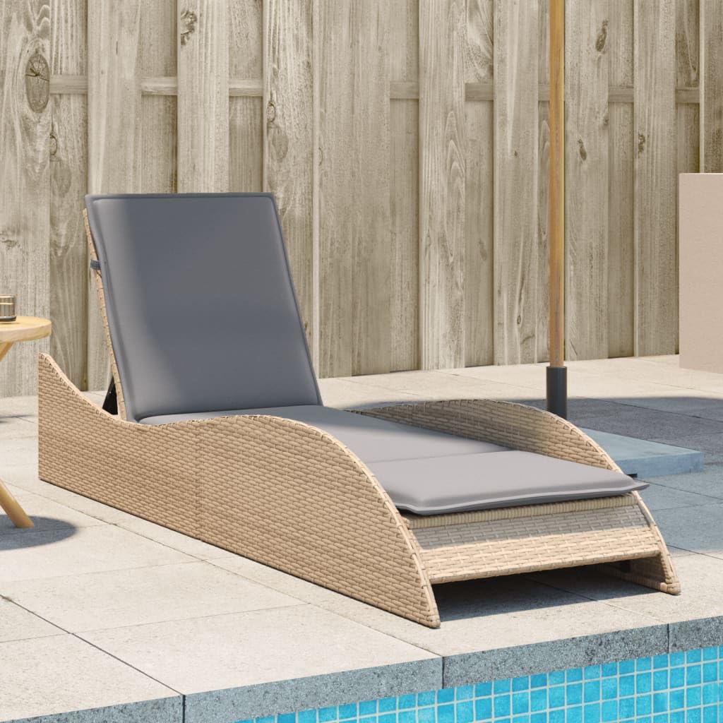 Lettino Prendisole da Giardino in Polyrattan con Cuscino Beige | Sdraio relax per giardino e bordo piscina con schienale regolabile a 3 posizioni e morbida imbottitura sfoderabile.