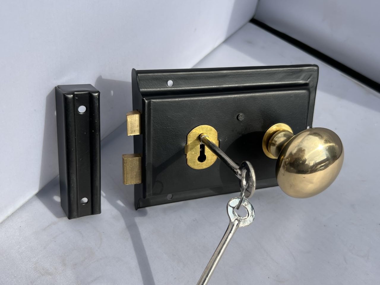 Haven Heritage 6" x 4" Rim Lock with Knob Set – Secure Key and Locks for External and Internal Doors, Shed and Garden Rim Lock Door Knob Set for Enhanced Home Security - Brass