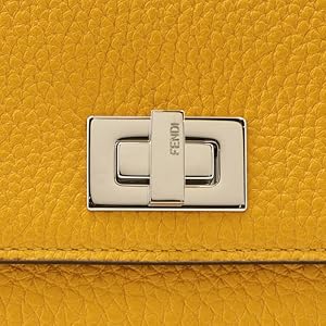 【美品】FENDI 二つ折り財布 ピーカブー セレリア オレンジ フェンディ FENDI セレリア ピーカブー 二つ折り財布 レザー
