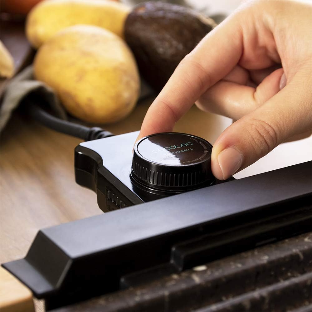 Cecotec Piastra-Grill Elettrica TastyGrill 2000. 2000 W, Struttura bambù, Termostato regolabile, Piastra antiaderente, Rivestimento in Alluminio fuso, Lavabile in lavastoviglie Cecotec Piastra-Grill Elettrica TastyGrill 2000. 2000 W, Struttura bambù, Termostato regolabile, Piastra antiaderente, Rivestimento in Alluminio fuso, Lavabile in lavastoviglie