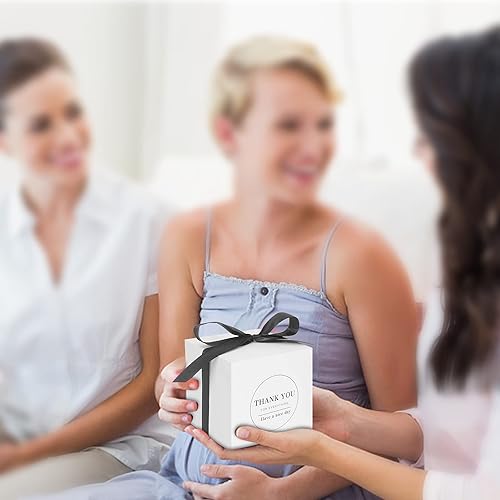 Vista 219 de Cotopher - 100 unidades de cajas de regalo de boda. Cajas de regalo de papel de 7.6 x 7.6 x 7.6 cm. Cajas pequeñas de regalo con cintas. Cajas marino