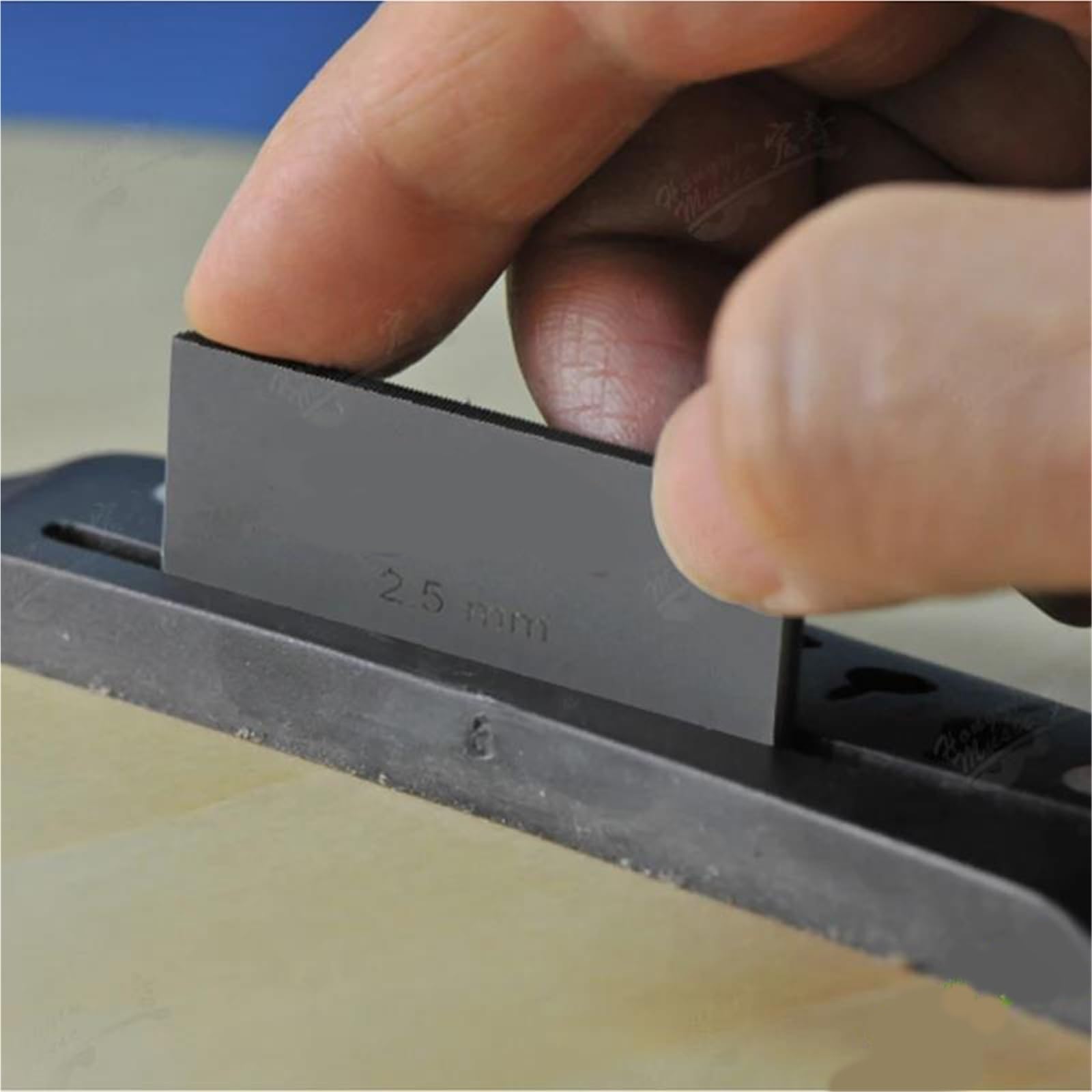 Outil De Fabrication Et Réparation Guitare 2.5 Mm : Bloc Classement/ponçage Fente Selle Pont Accessoires Guitare