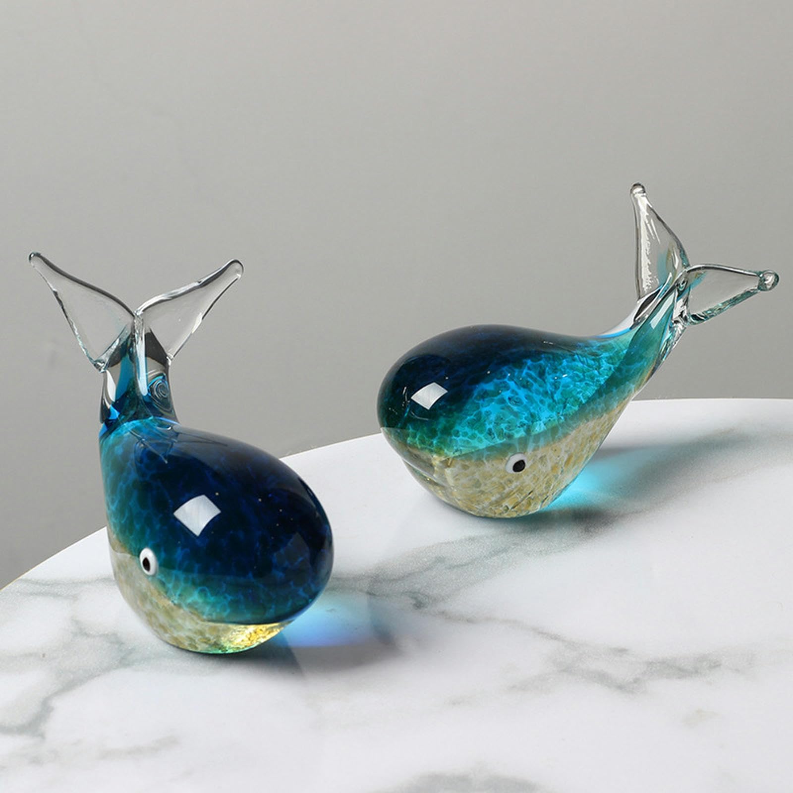 Baleine en verre phosphorescente et vitrée pour décoration de table