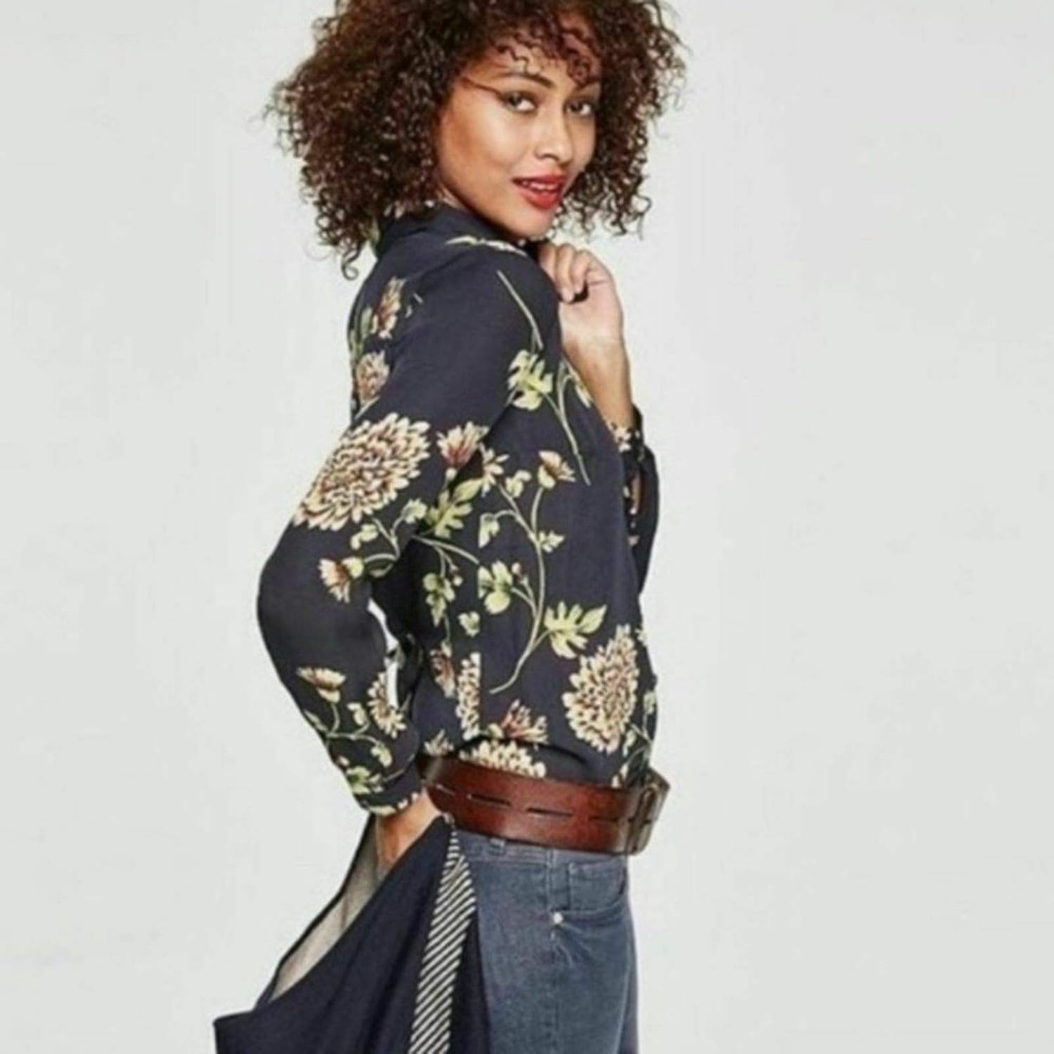 CABI Daisy Blouse 3250 Navy Floral