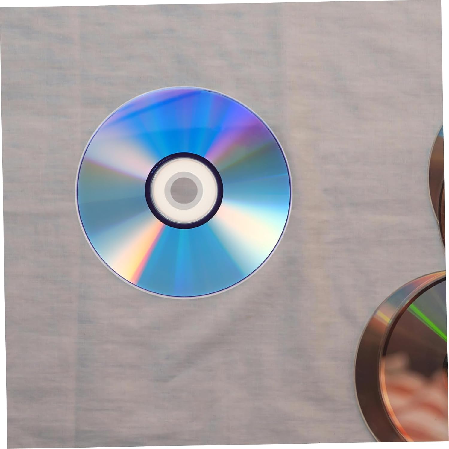 SUPVOX High Capacity Blank Cd Disc with Protective Case 4.72 Inch Writable Compact Disc for Music Audio & Data Recording Fast 52X Speed Burning Media for Car Stereo and Backup 1 Pack