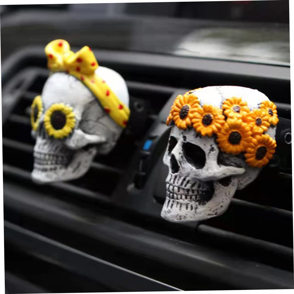 SOLUSTRE 8pezzi Profumatore Per Auto Clip Con Design Teschio Diffusore Di Aromi Creativo Per Interni Auto Casa o Ufficio Facile Da Installare Accessorio Decorativo Unico Per Ogni Viaggio