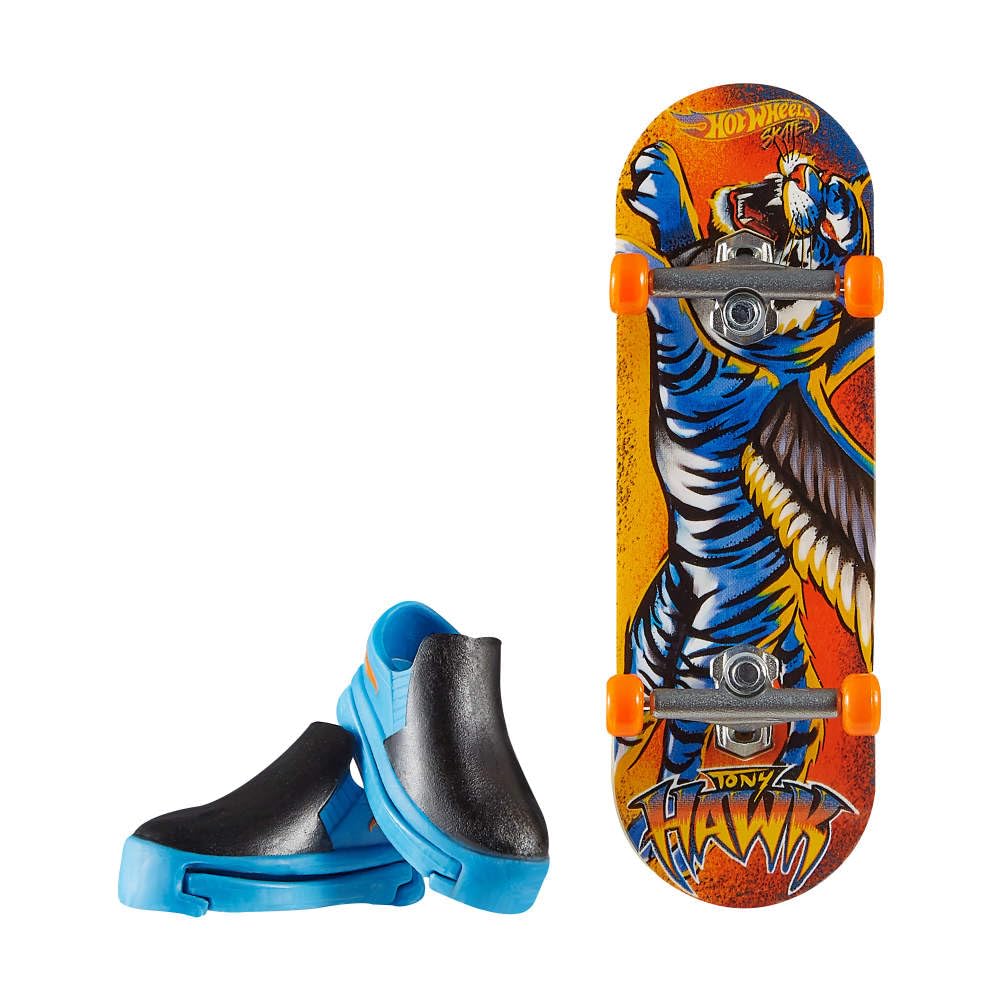 Hot Wheels, Tiger Take-Off Skate Skateboard with Slip-on Tennis Toys for Boy Age 5 Years and Up Toy Mattel