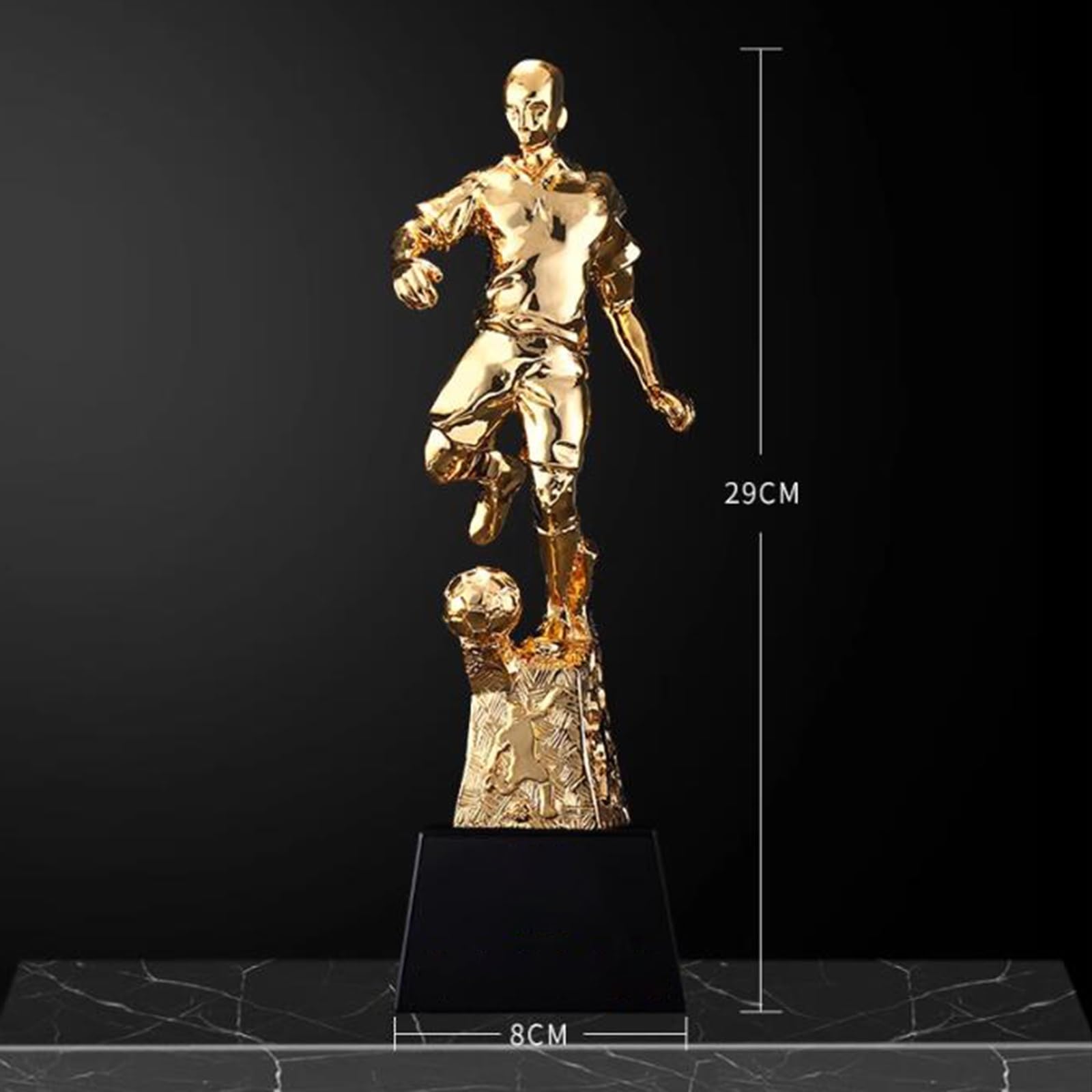 Trofeos, medallas y premios Trofeo del Equipo del Campeonato del Partido De Fútbol Trofeo De Premio De La Serie De Premios Deportivos De Fútbol. Sosteniendo El Trofeo De Honor Regalos De Recuerdo