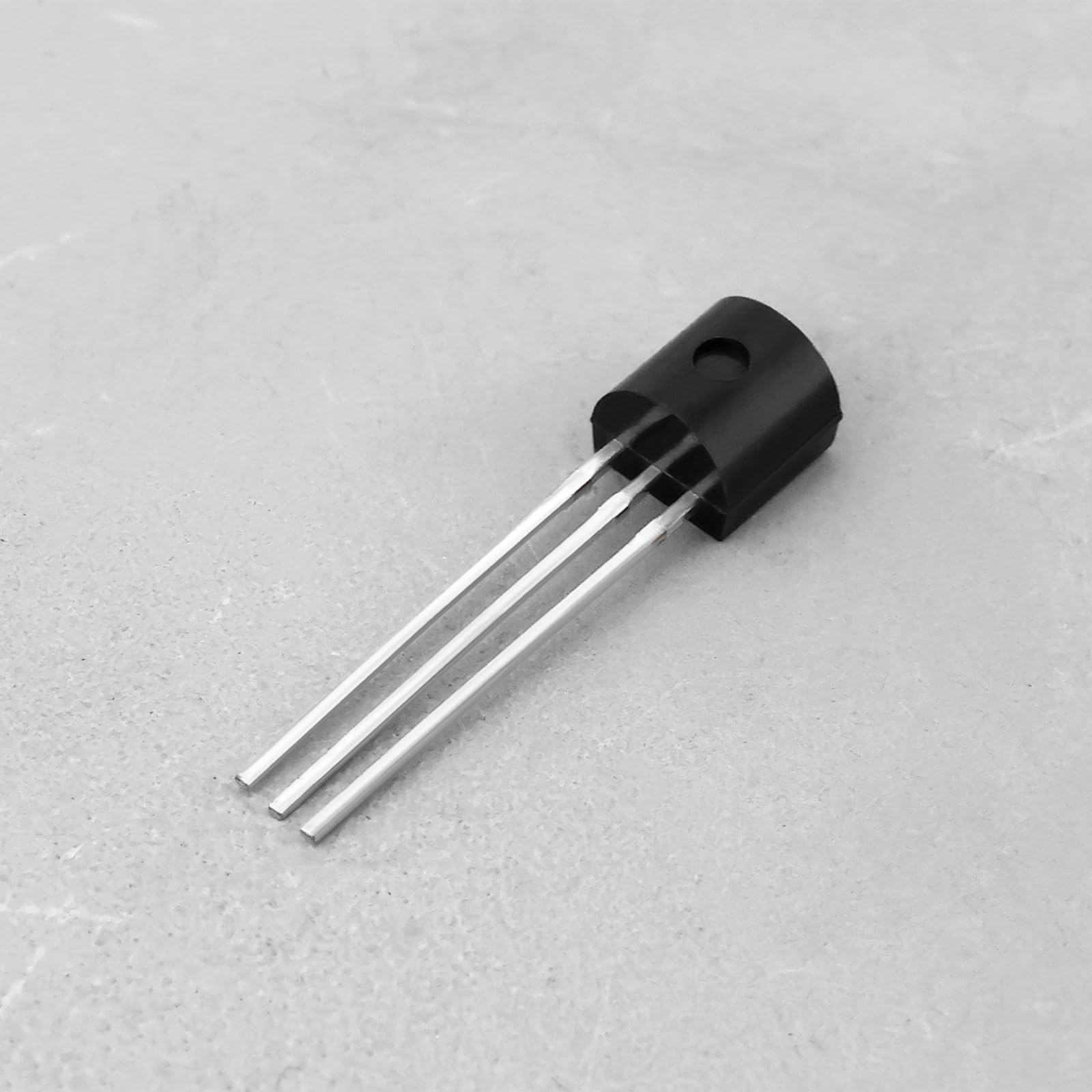 Create idea 20 Pezzi Transistor A Effetto Di Campo A Giunzione 3 Pin N-channel Transistor Audio A Basso Rumore A Inserimento Diretto 2SK170GR 40 V 15 MA Per Amplificatore Audio