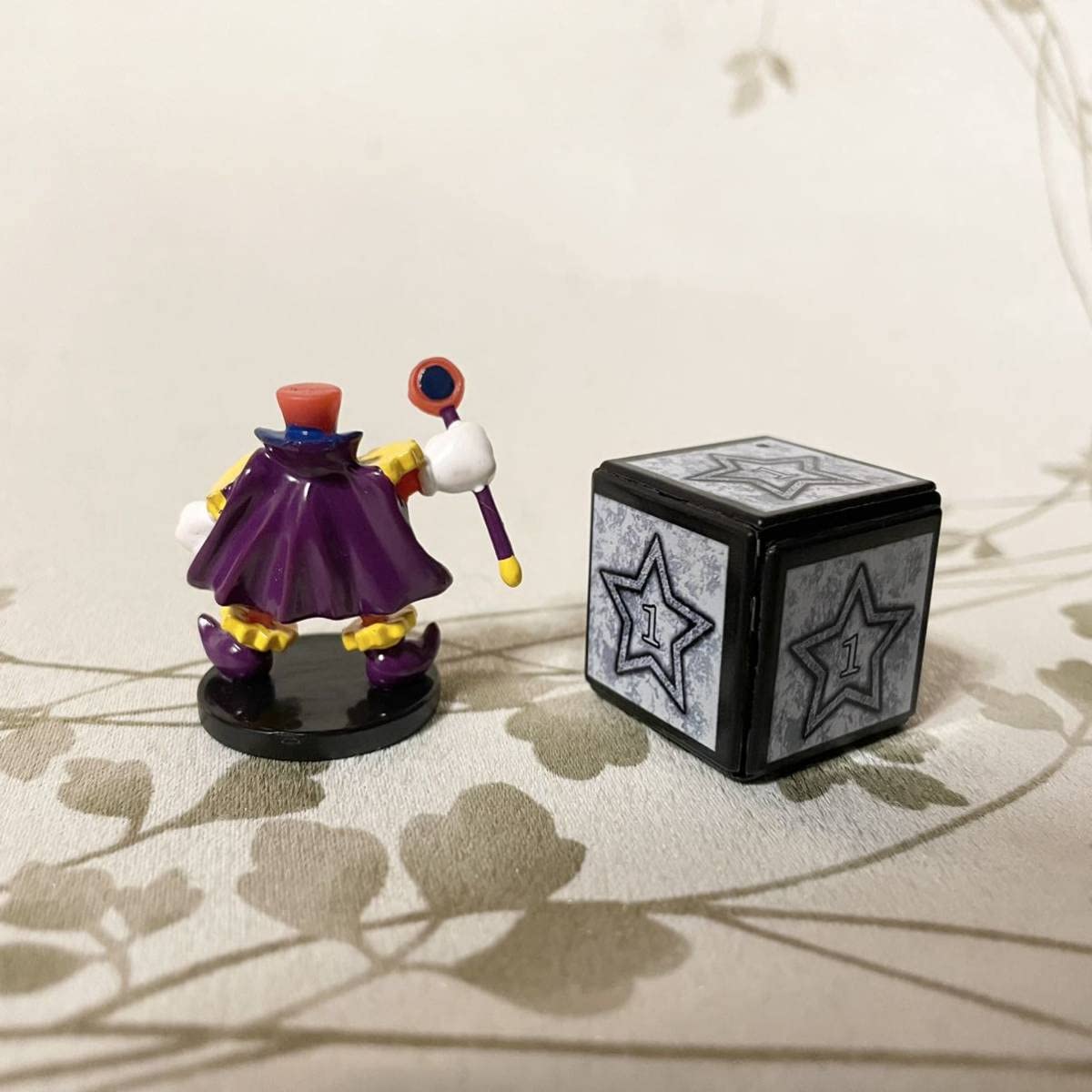 遊戯王 ダンジョンダイスモンスターズ 時の魔術師 フィギュアのみ Amazon.co.jp: ダンジョンダイスモンスターズ 時の魔術師 : おもちゃ