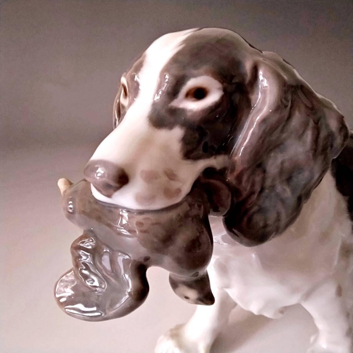 ビングオーグレンダール フィギュリン 犬