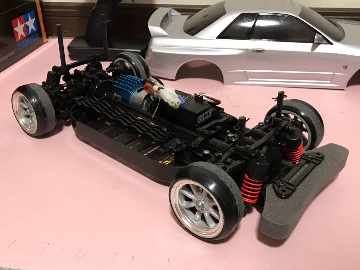 Amazon.co.jp: 1/10 タミヤ エキスパートビルト ドリフトスペック 日産 
