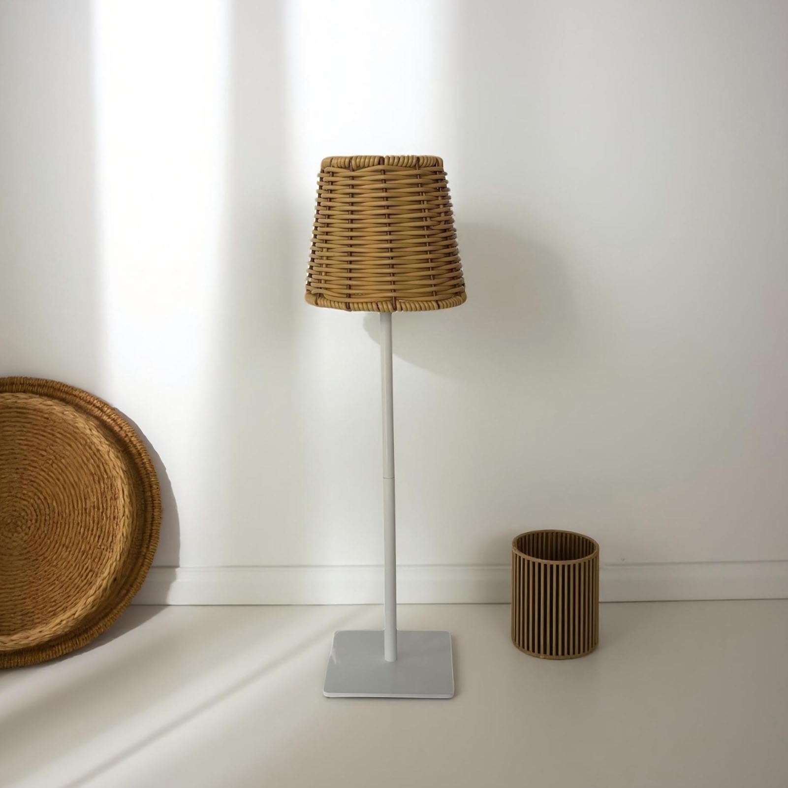 Lampada da Tavolo Boho Rattan Ricaricabile LED 120LM, Luce Notturna in Vimini con Controllo Tattile Dimmerabile, 3 Temperature Colore 3000K/4300K/6500K per Campeggio Home Ristorant