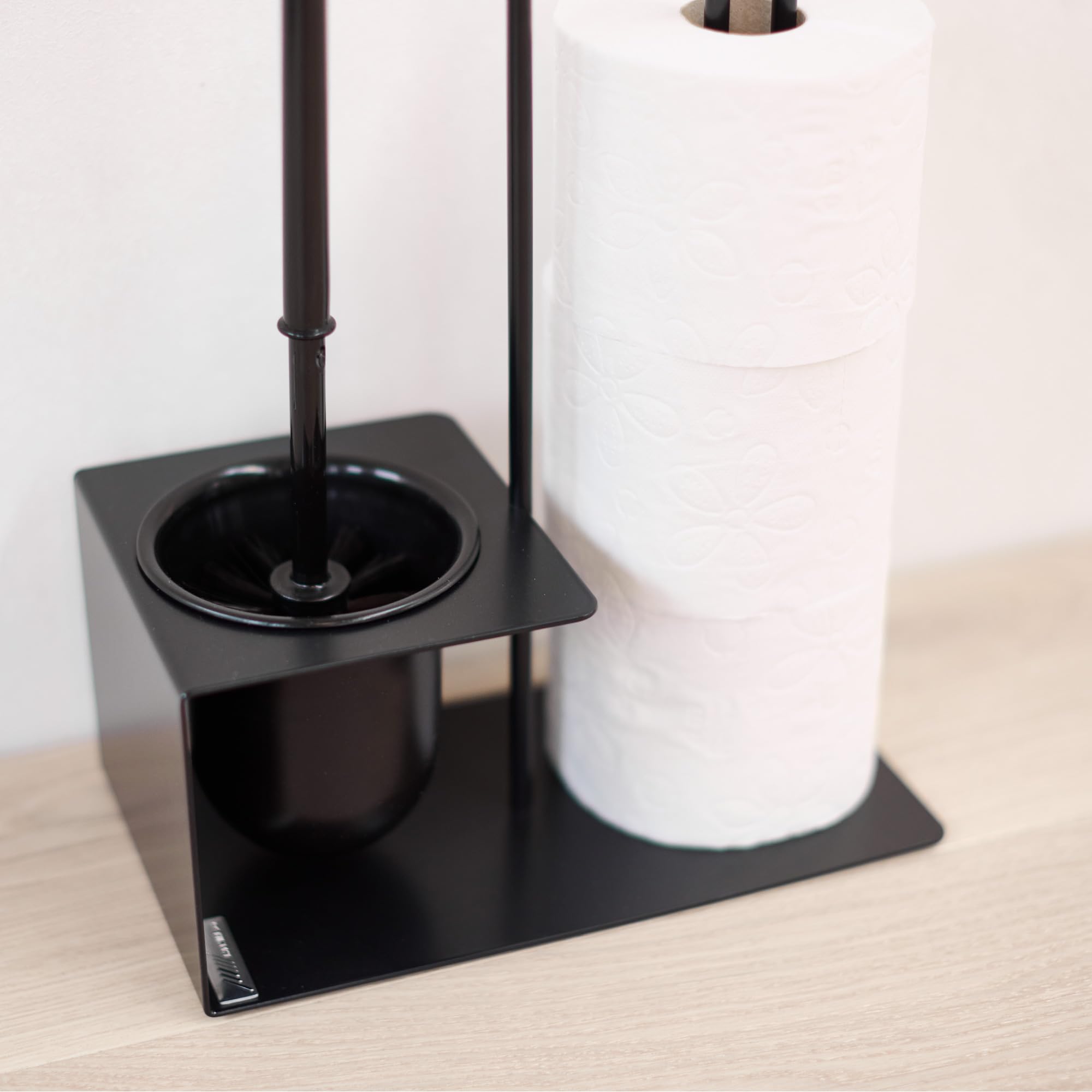 YBBS 4-in-1 WC-Set – Freistehender Toilettenpapierhalter mit integrierter Bürste und Reserverollenhalter, modernes Design, 100% Made in Austria (Graphitschwarz)