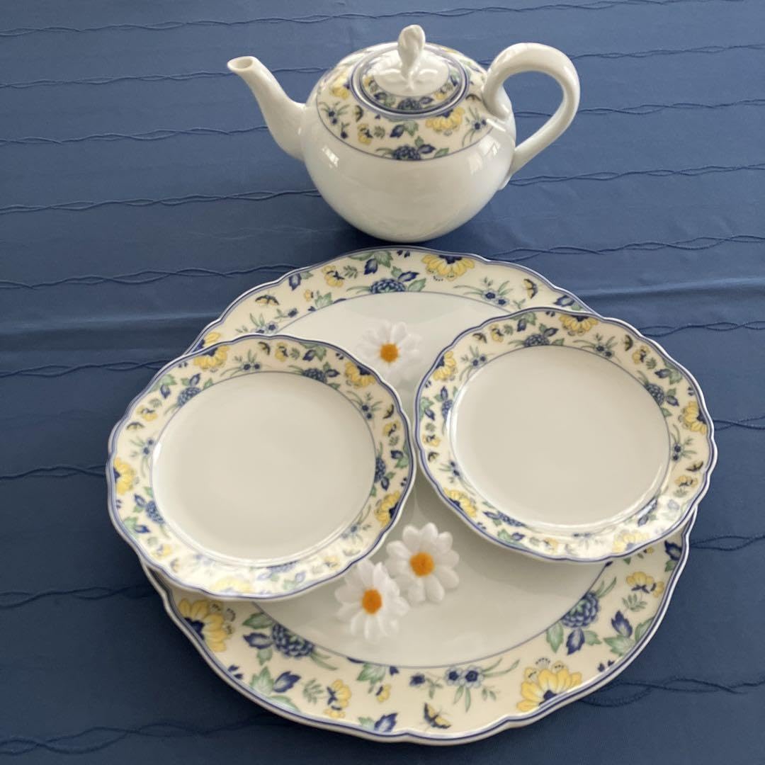 【美品】フッチェンロイター★パピヨン★パーティプレート Amazon.co.jp: フッチェンロイター パピヨン ティーポット ケーキ皿2枚