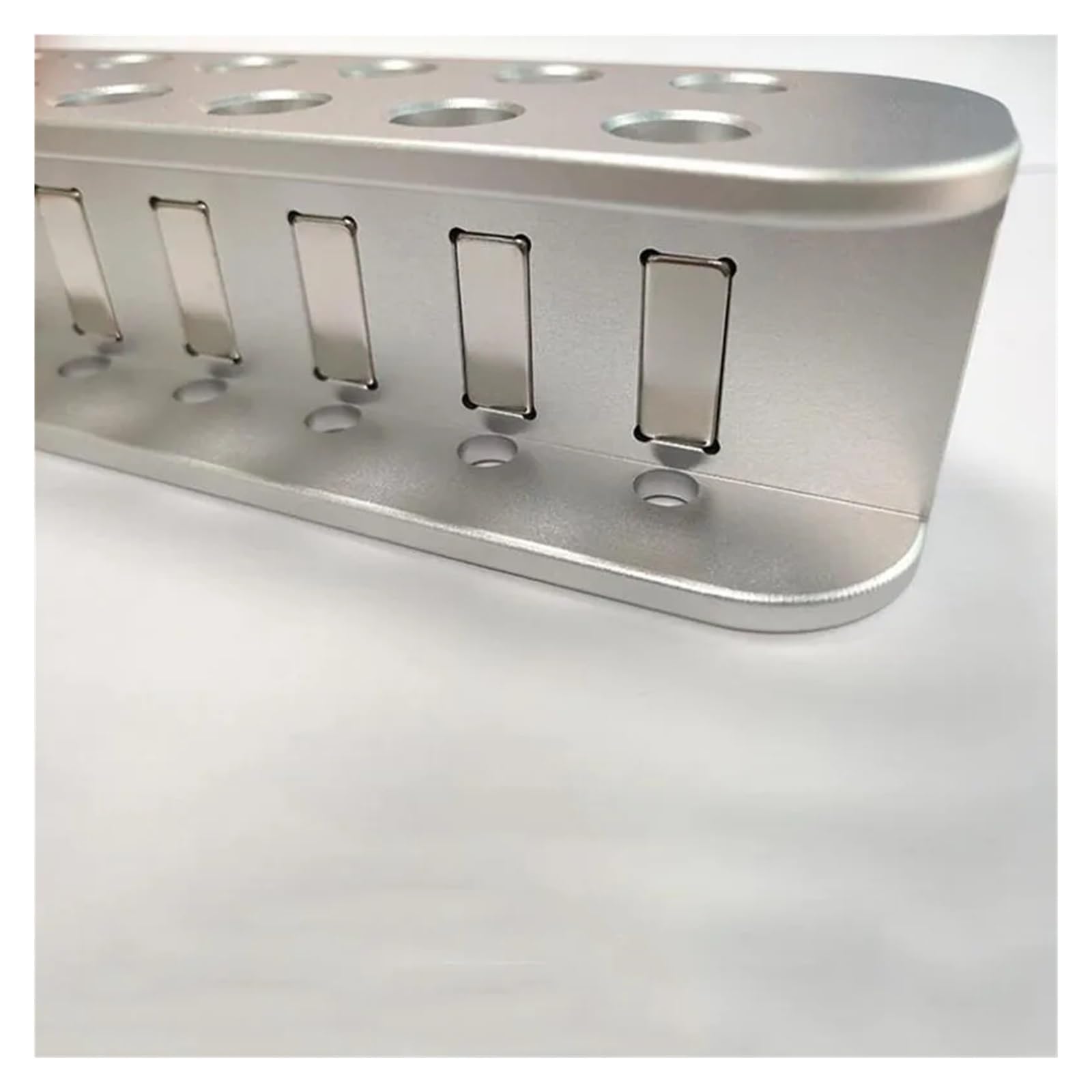 Do separacji biomagnetycznej w probówkach laboratoryjnych wirówkowych/EP o pojemności 1,5 ml i 0,5 ml, aluminiowy stojak magnetyczny z 12 dołkami