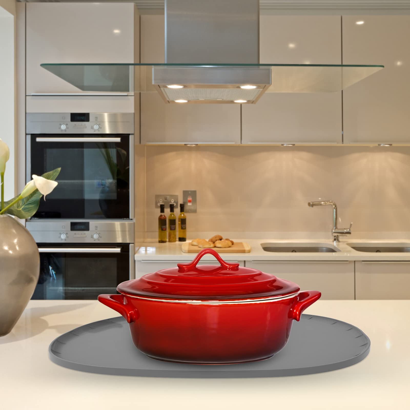 Heat Resistant Mat for 6-8 Quart Slow Cooker, Kitchen Heat Resistant Silicone Trivet?Oval Thickened Silicone Non Slip Heat Resistant Mat