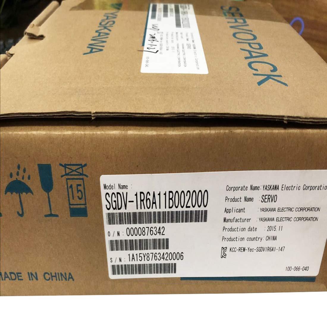 Amazon.co.jp: サーボパック SGDV-1R6A11B002000 モータードライブ