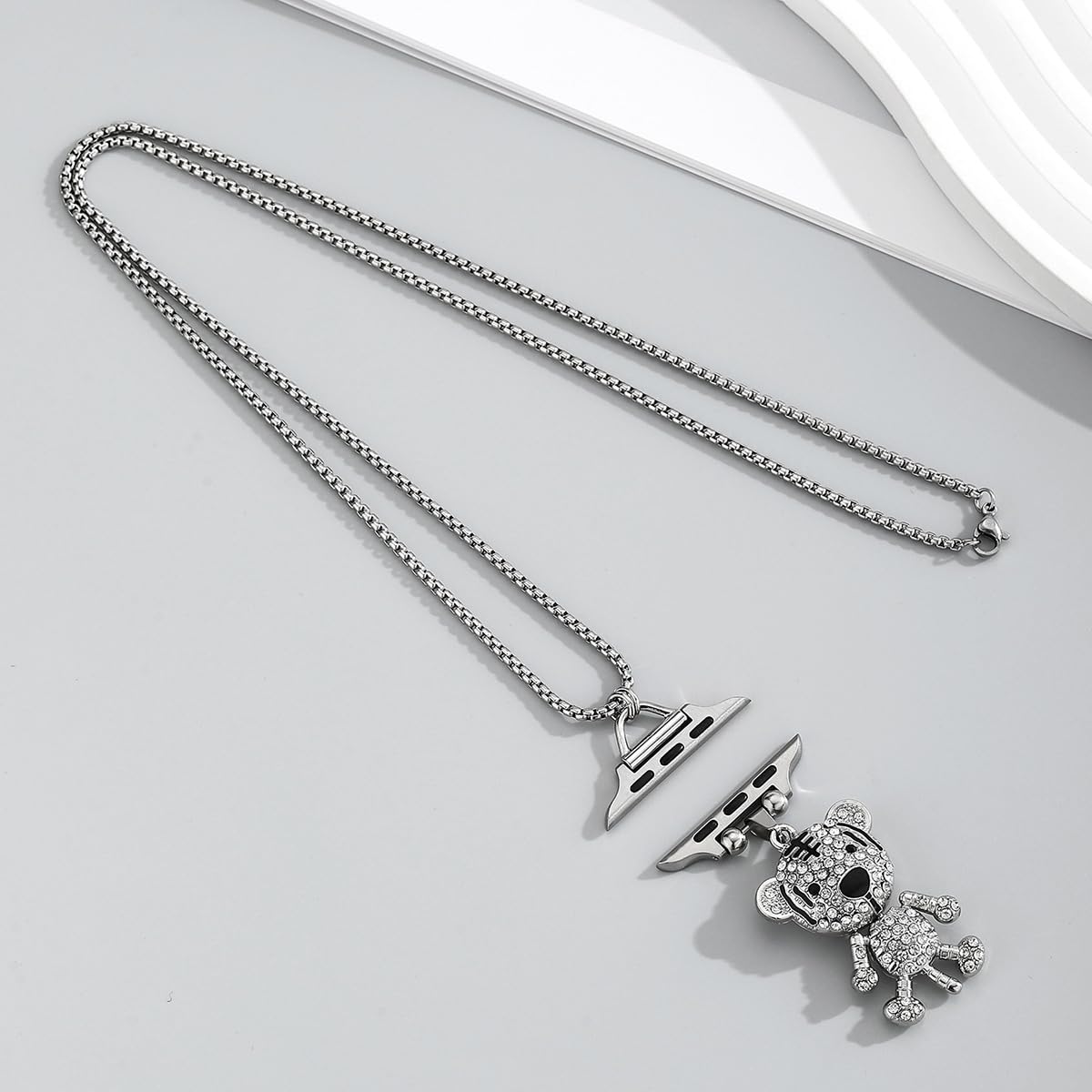 Collana con ciondolo a forma di orsacchiotto, 42 mm, 43 mm, 44 mm, adattatore per medici e infermieri, per Apple Watch, catena da 30 cm, 3 mm, per iWatch serie 10/9/8/7/6/5/4/3/SE, ultra compatibile