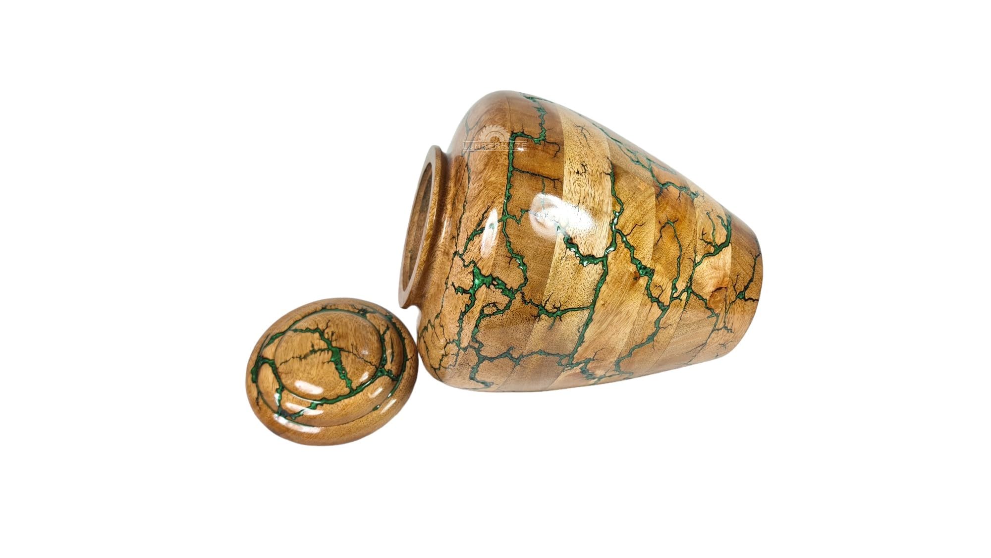 Handgefertigte Holzurne Mit Fractal-Brenndesign - Ascheurne In Grün