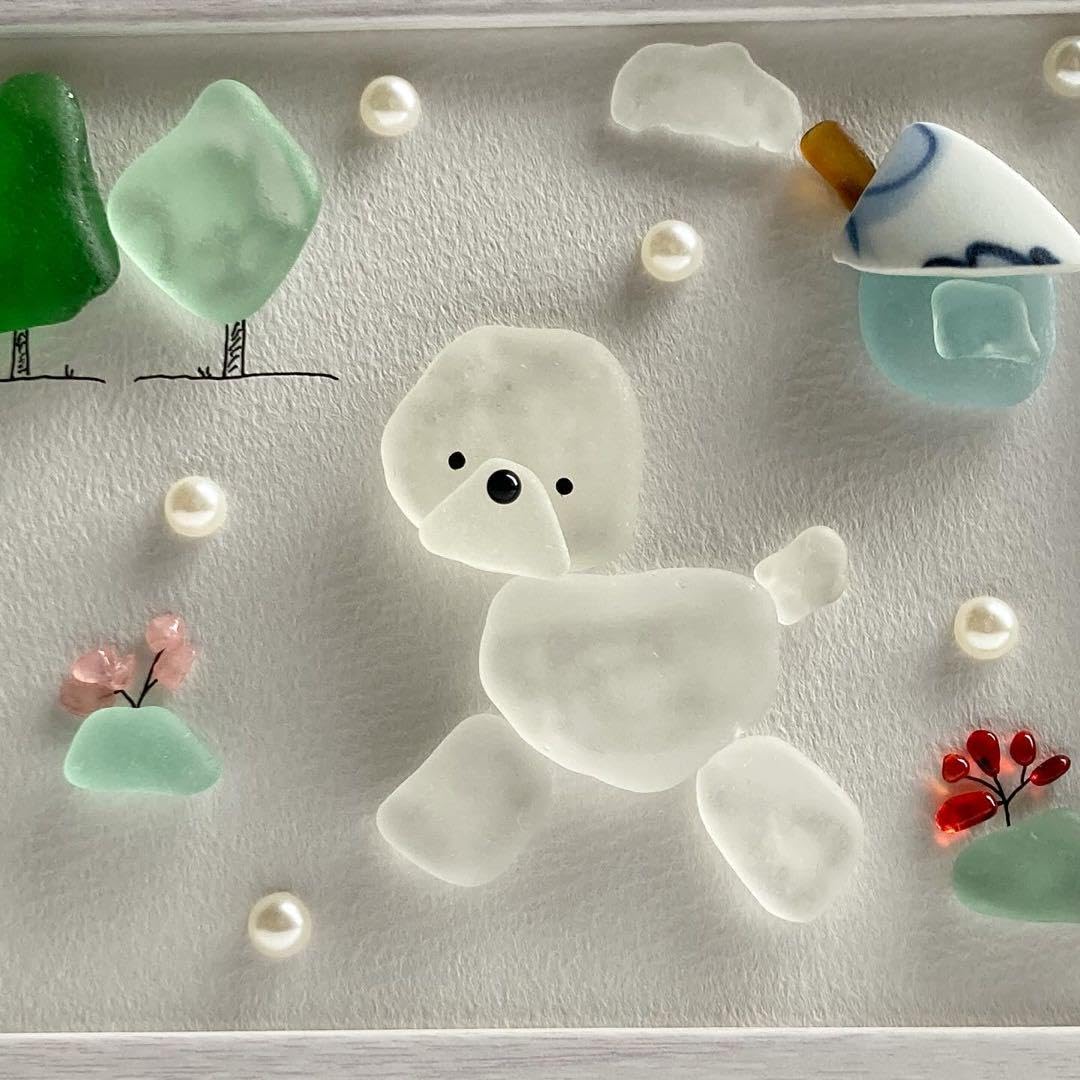 ビションフリーゼのお散歩　うちの子シーグラスアート Amazon.co.jp: 大きめサイズ うちの子シーグラスアート ビション