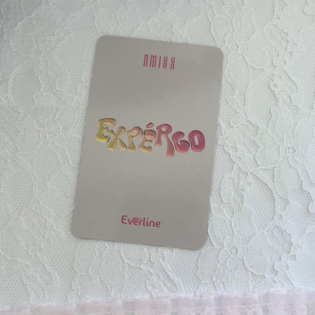 Amazon.co.jp: nmixx everline ジウ トレカ ラキドロ : おもちゃ